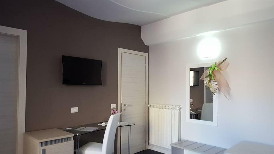 B&B Villa Letizia Inn 卡斯特布奥诺 外观 照片